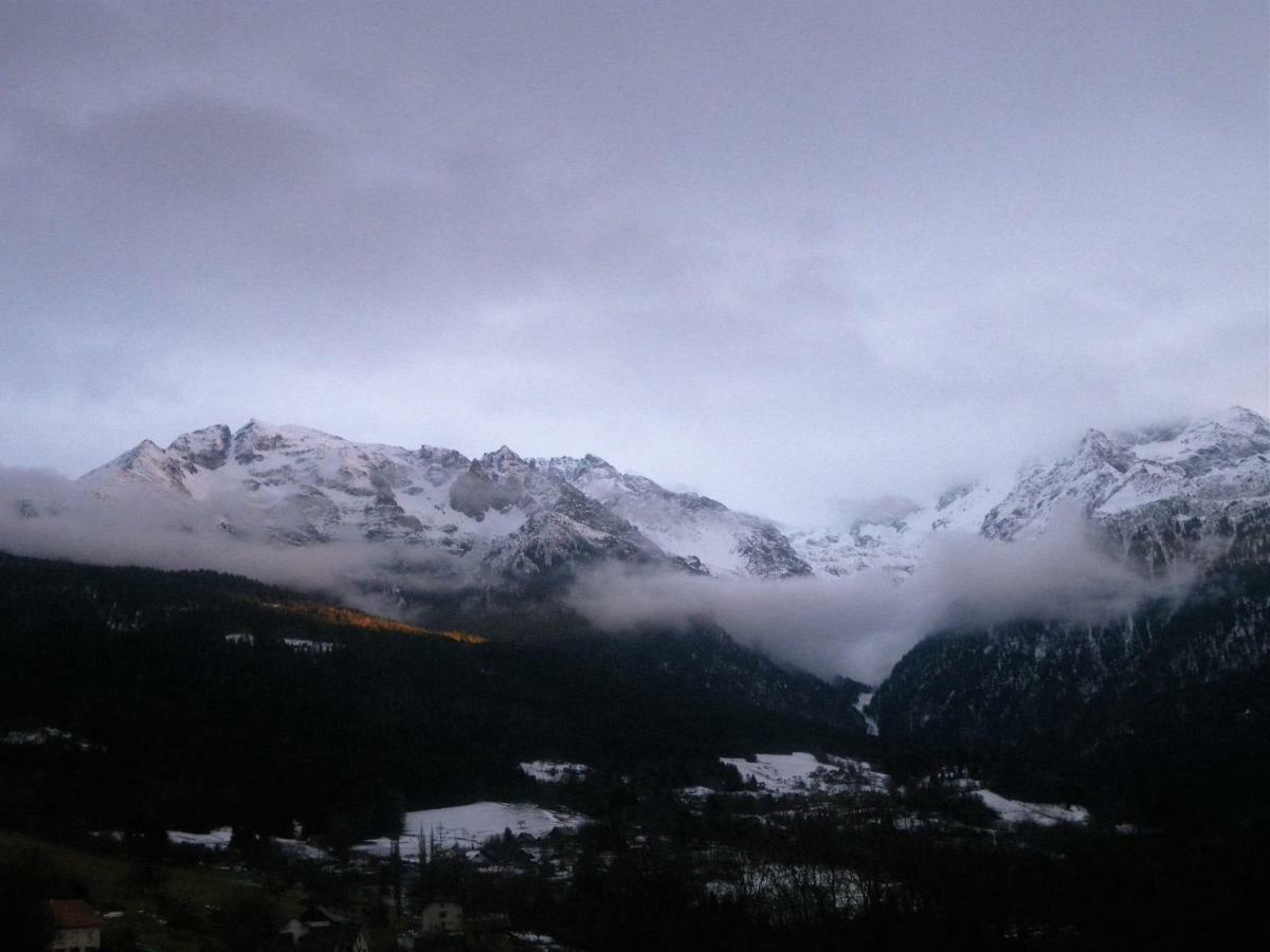 Gite Le Cerf De Belledonne Sainte-Agnès Exterior foto